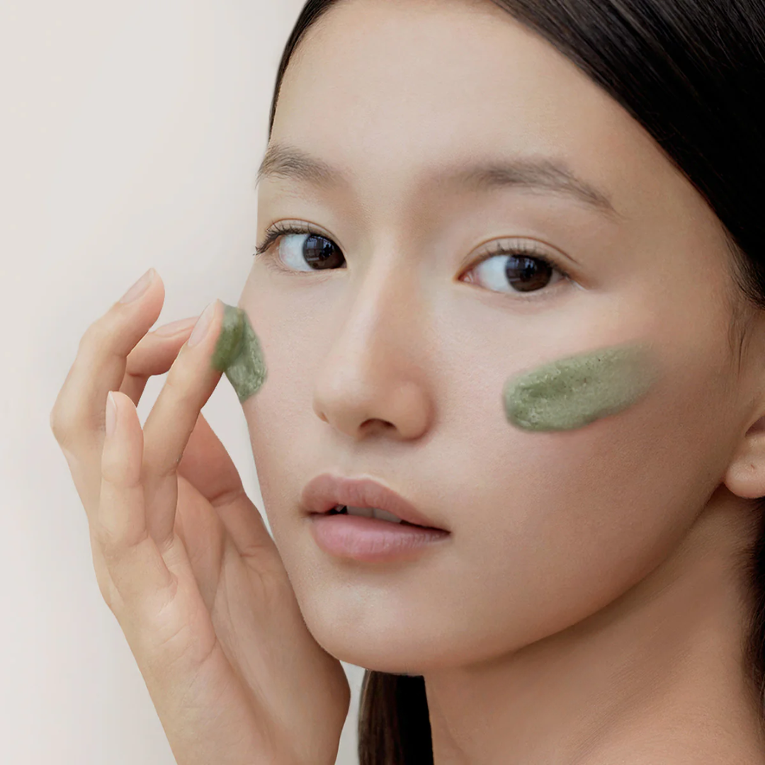 Skincare lovers are swapping their harsh foaming cleansers for SeoulGlow™ Premium Green Tea + LHA Deep Pore Cleanser