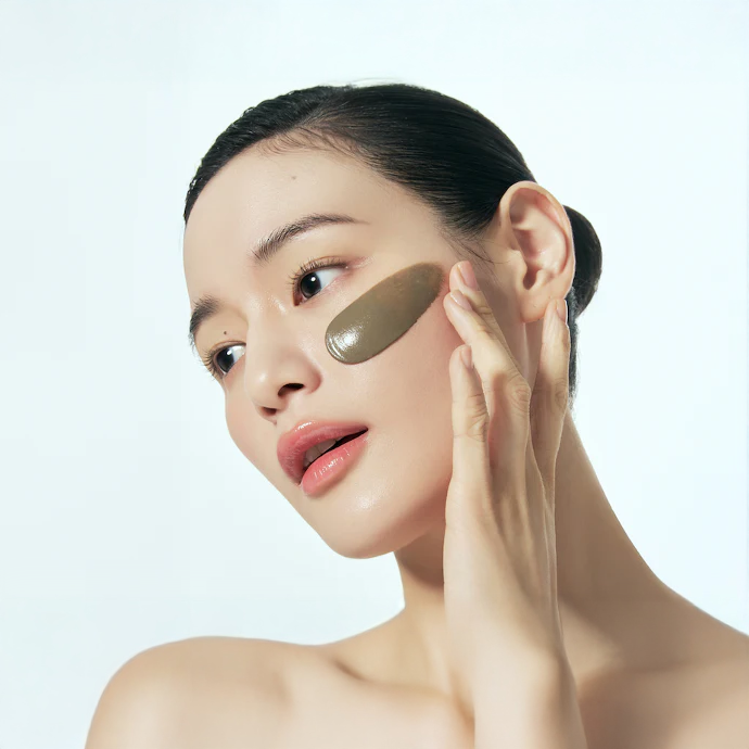 Thousands are Switching from Traditional Clay Masks to the BRMUD Relief Recovery Mud Mask